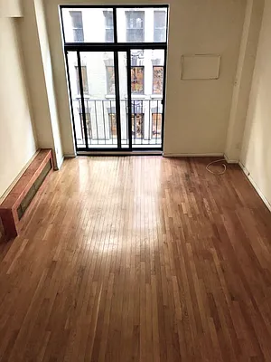 Rented by Avenues Real Estate | media 2