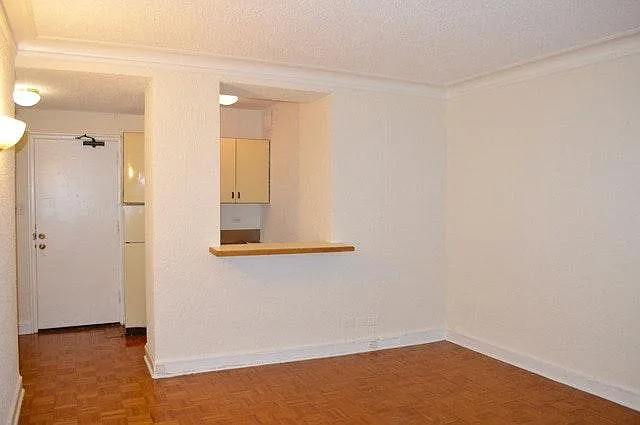 1 bed, 4027 sqft, $1,450 — Photo 3