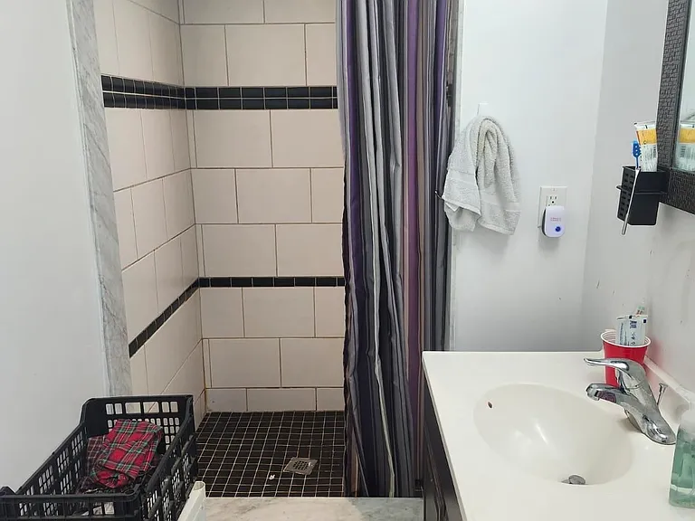 56 Barnes Dr — Photo 4