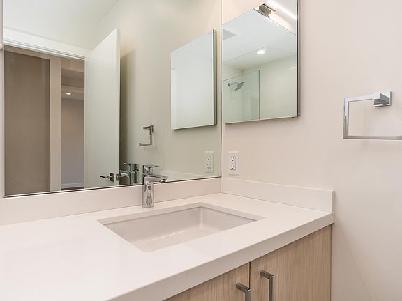 4th image of 37 Grace St #303