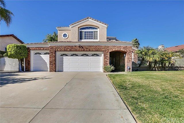 1st image of 21121 E Snow Creek Dr