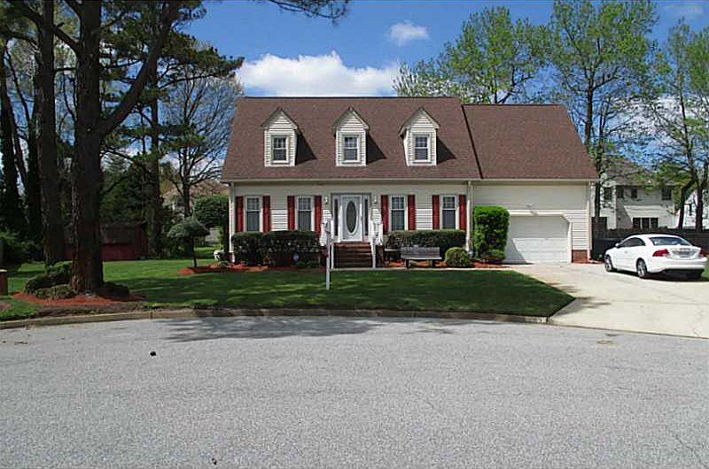 1st image of 793 Pinebrook Dr