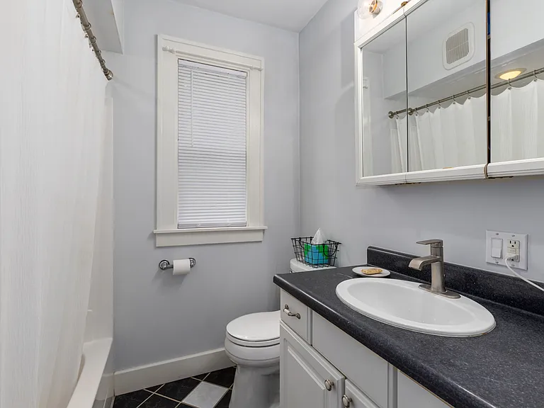 46 Caroline Pl NE — Photo 12