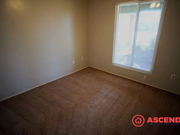 5104 Belcrest Ave — Photo 7
