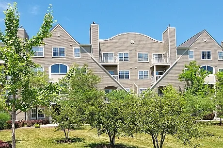 Stonehaven Apartments — Photo 2