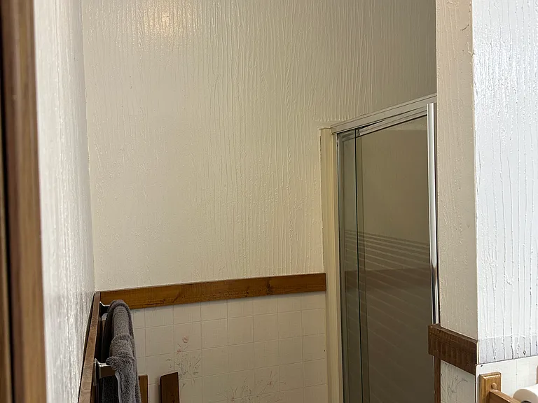 400 Sumner St #3 — Photo 15