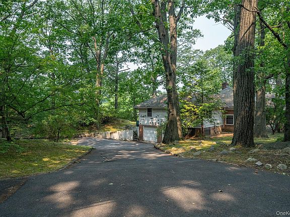 3rd image of 8 Rutland Road