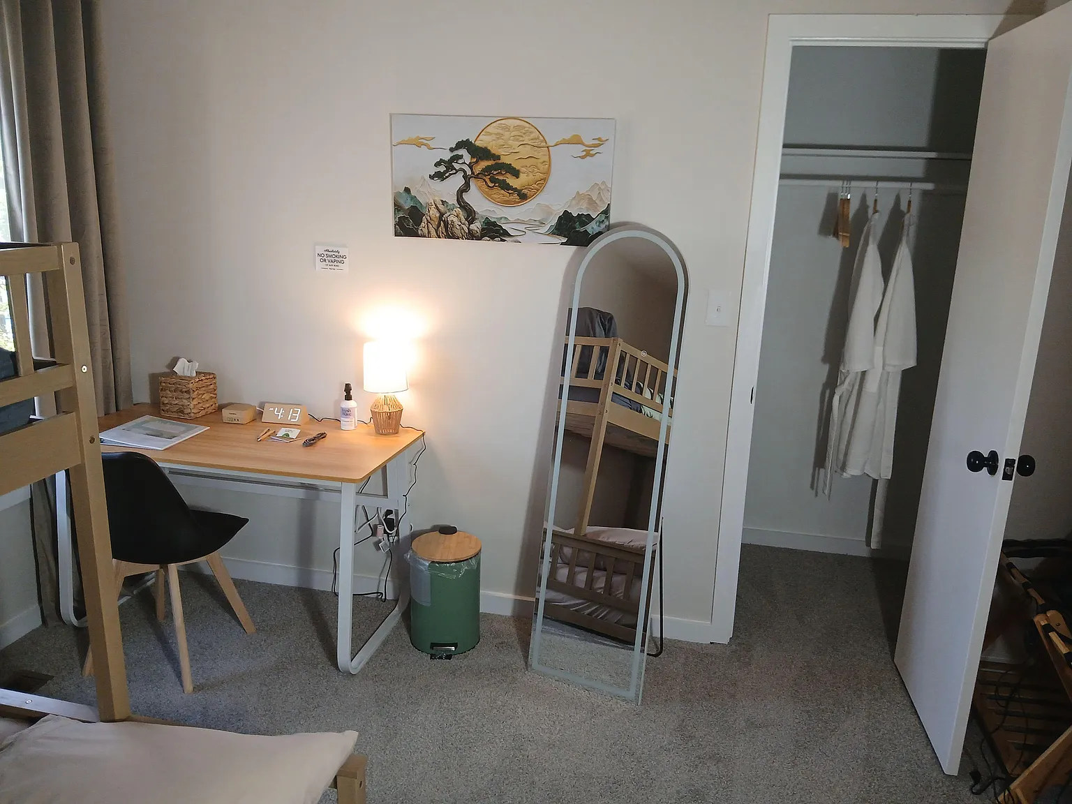 2 bed, 1.0 bath, 1900 sqft, $1,364 — Photo 1
