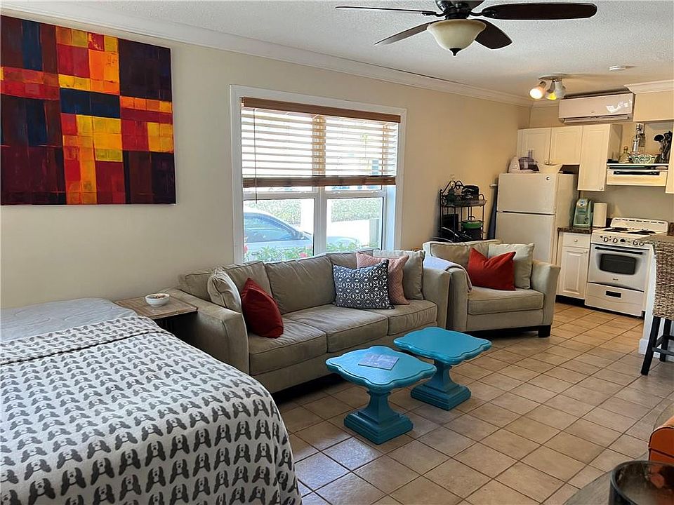 1st image of 4652 N Poinciana Street #4
