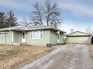503 Hickory St E, Riverside, IA 52327