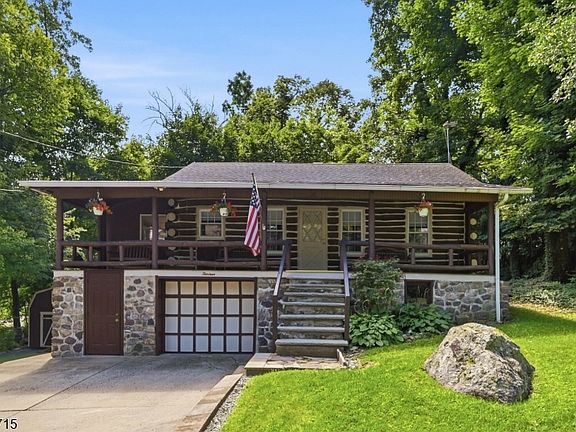 2nd image of 13 Woodside Dr