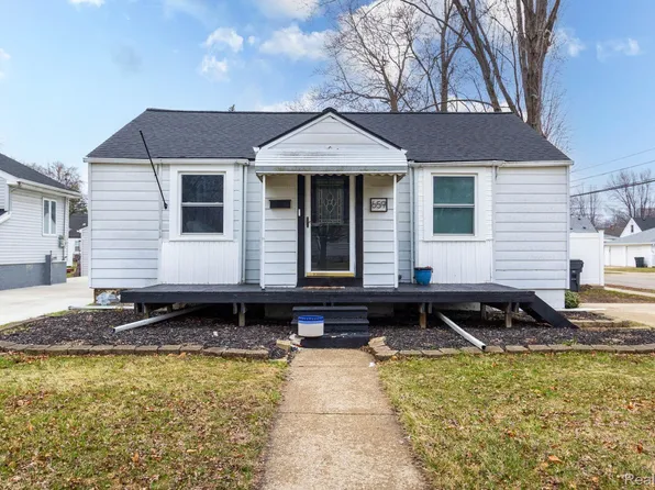 659 Gargantua Ave, Clawson, MI 48017