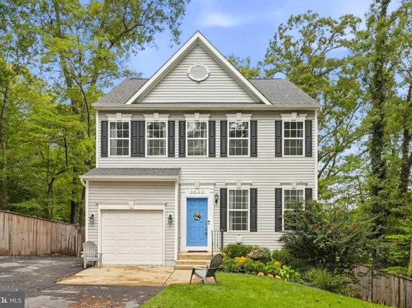 2620 Holly Dr, Fort Washington, MD 20744