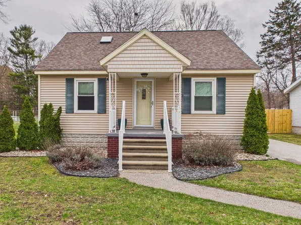 4440 Henry St, Muskegon, MI 49441