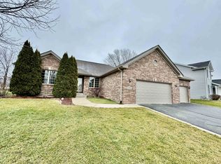 3645 Lakeshore Dr, Winnebago, IL 61088