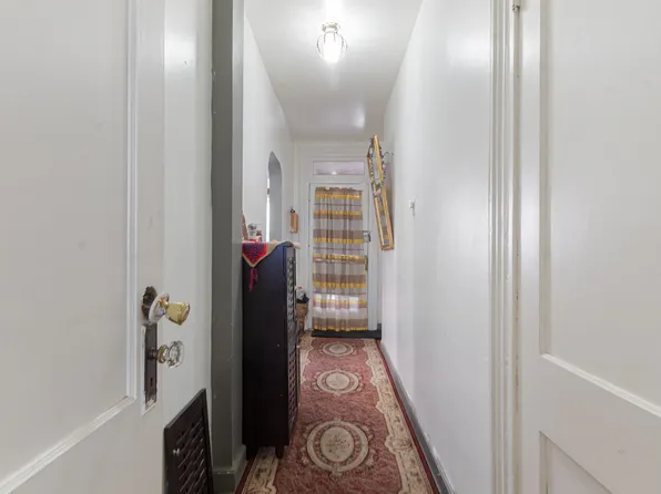 7073 Kennedy Boulevard image 9 of 49