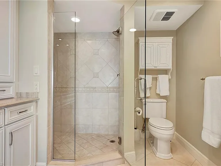 6131 Pelican Bay Blvd #7 — Photo 16