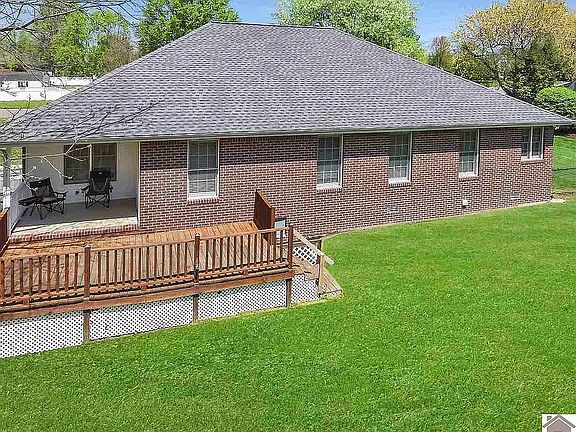 3rd image of 2217 Woodgate Dr