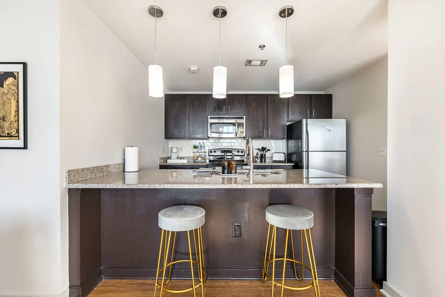1 bed, 1.0 bath, 775 sqft, $2,028 — Photo 4