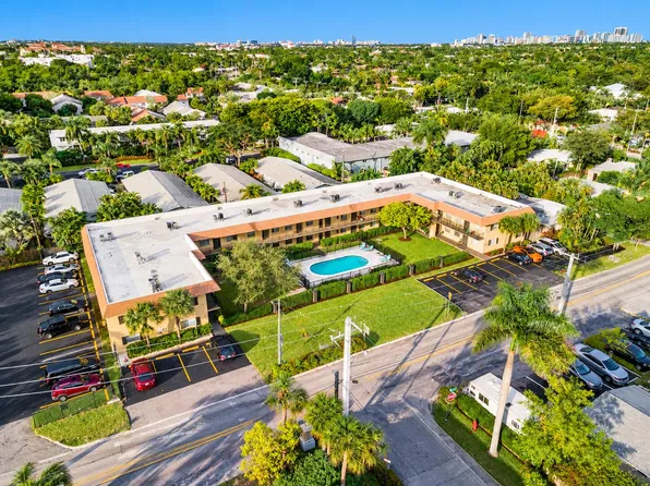1401 NE 17TH Court, Fort Lauderdale, FL 33305