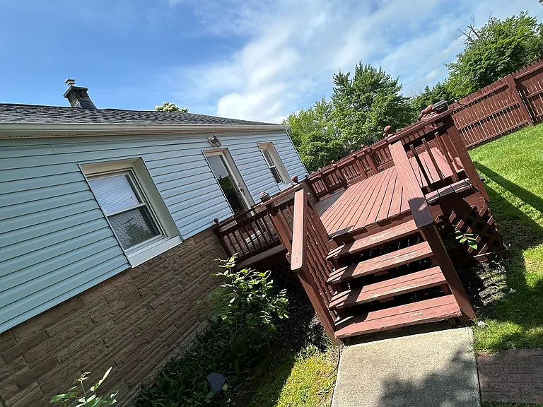 4796 N Bailey Ave — Photo 4