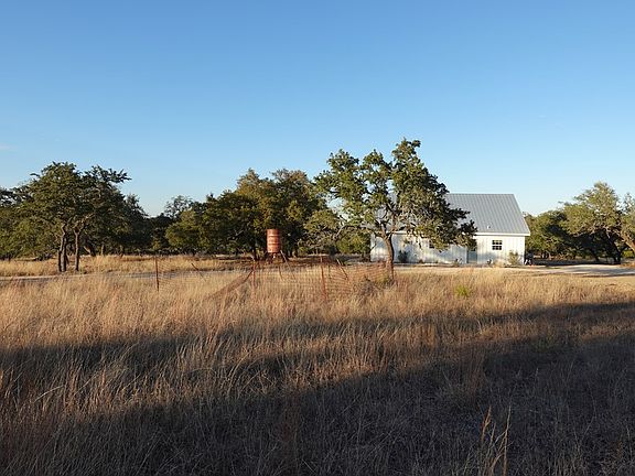 3rd image of 692 Watch Hill Ln
