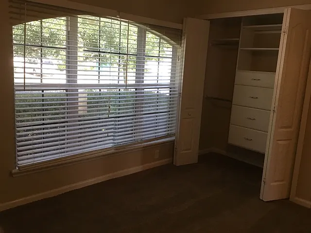 2024 Chaucer Ln — Photo 10