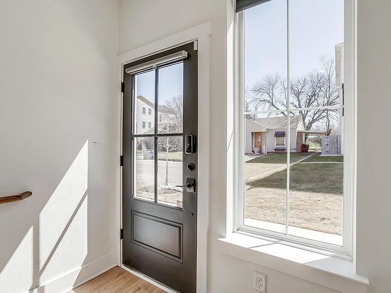 2333 Benbrook Blvd — Photo 2