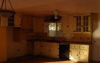 2nd image of 1523 E 107th St