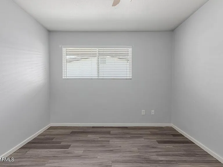 1222 W 4th St #2 — Photo 6