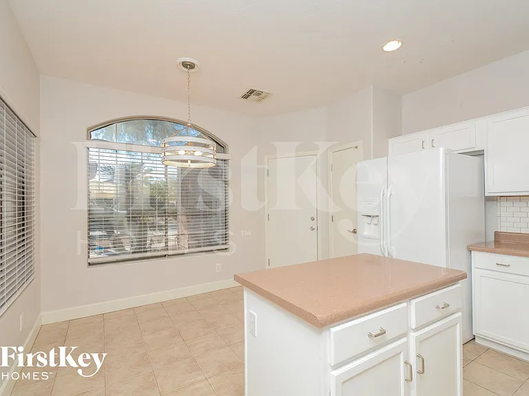 13030 W Windrose Dr — Photo 5
