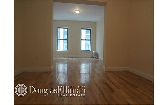 Rented by Douglas Elliman | media 14