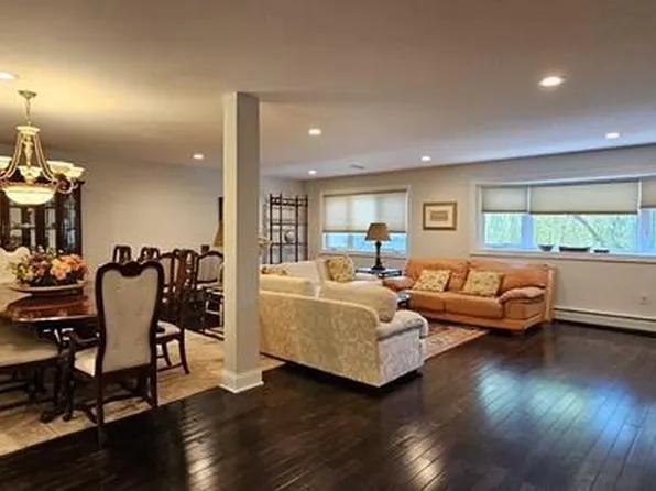 313 Highland Ave Floor 2, Palisades Park, NJ 07650