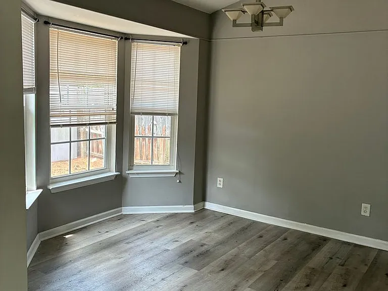 8021 Pleasant Point Ln — Photo 3