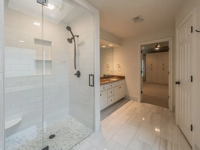 6724 Blue Meadow Dr — Photo 28
