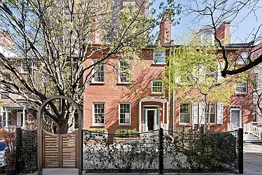 25 41 Harrison Street at 27 Harrison Street in Tribeca