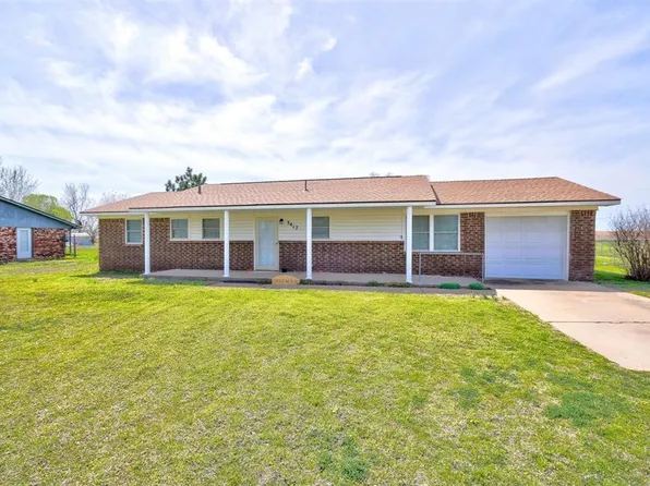 3417 Vine St, Chickasha, OK 73018