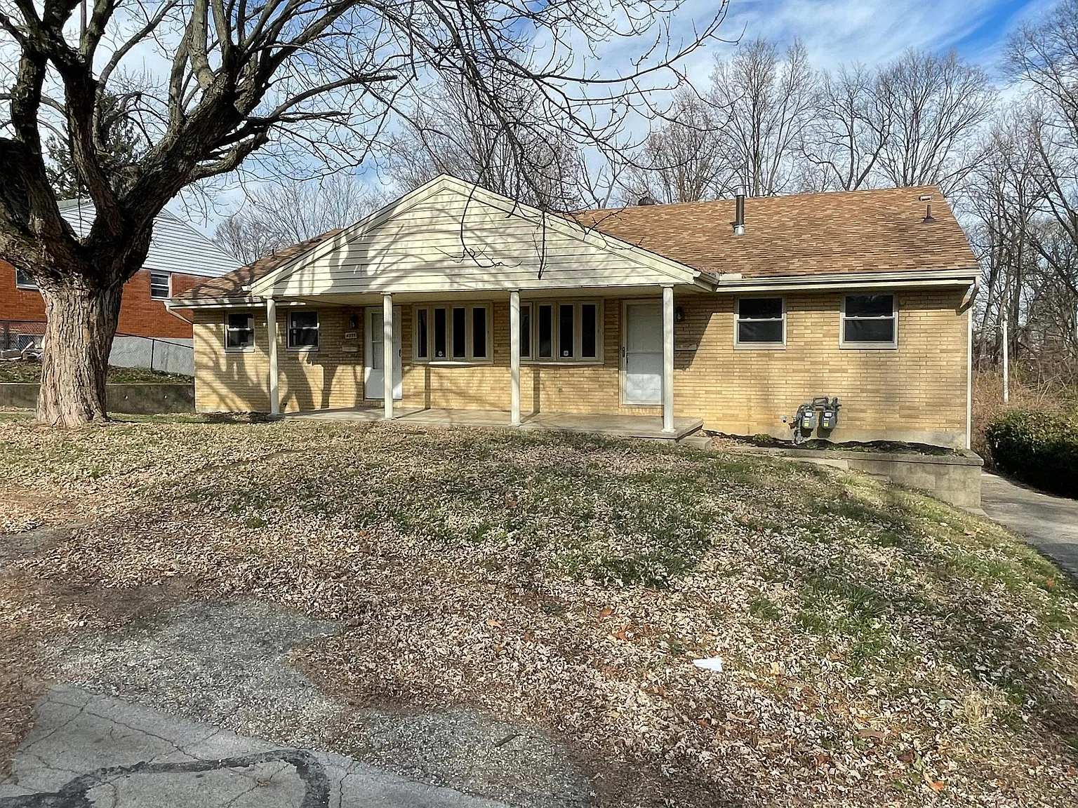 4 bed, 1.5 bath, 1500 sqft, $1,550 — Photo 2