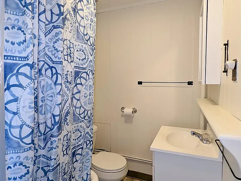 26 Thorndike St — Photo 11