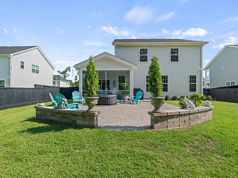 106 Baneberry Ln — Photo 34