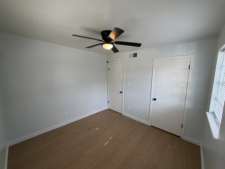 1204 McDonald Dr — Photo 15