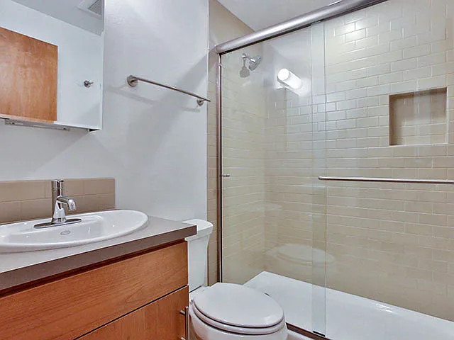 3553 SE Yamhill St — Photo 15