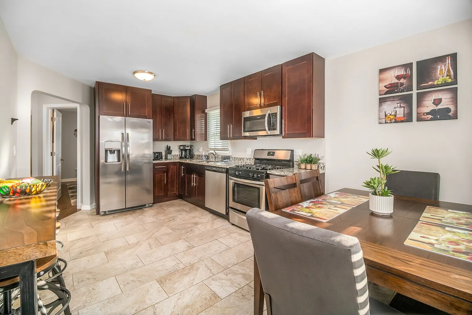 3 bed, 2.0 bath, $16,016 — Photo 3