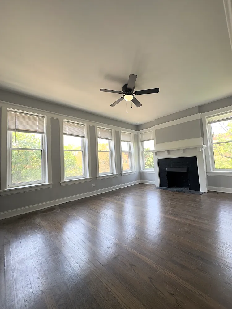 3 bed, 1200 sqft, $2,800 — Photo 2