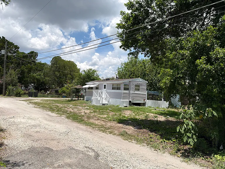 Kricket Ln — Photo 6