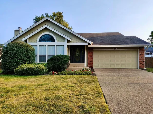 847 Weybridge Ct, Saint Charles, MO 63304