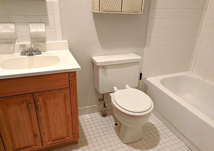 2 bed, 900 sqft, $1,685 — Photo 2