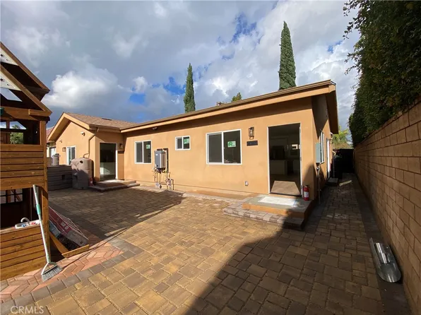 18543 Ingomar St, Reseda, CA 91335