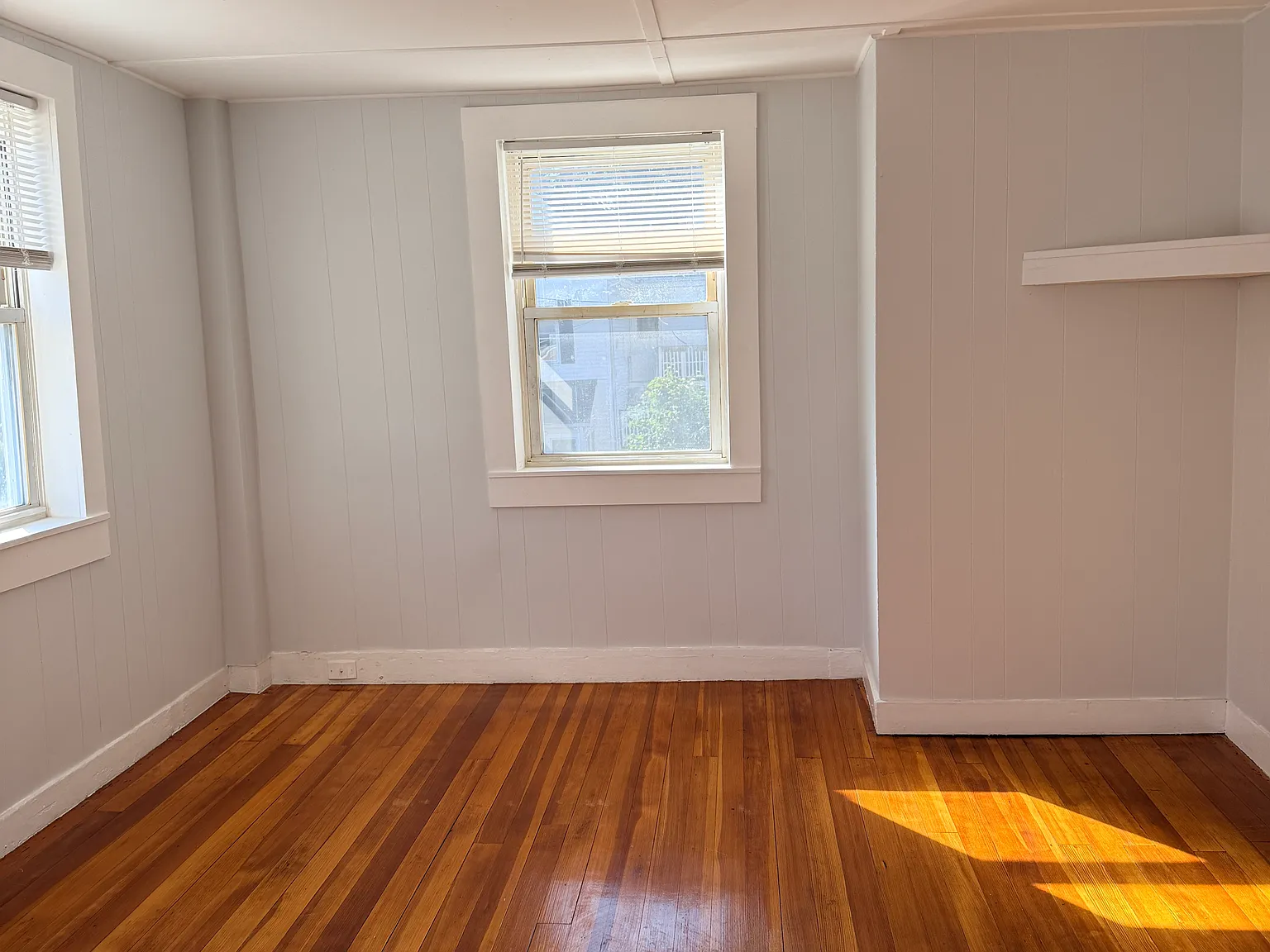1 bed, 1.0 bath, $2,200 — Photo 2
