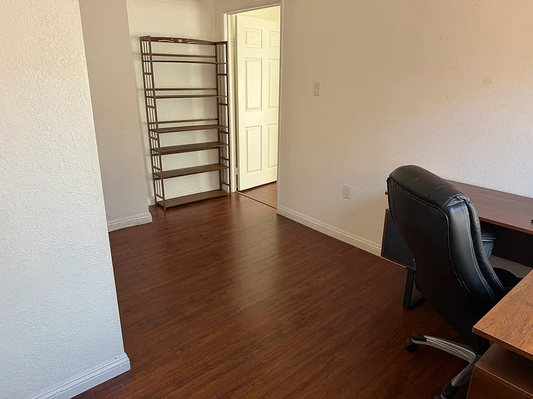 5835 Gardenia Ave — Photo 15